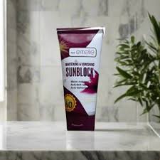 Emelie Sunblock SPF 60 – Ultimate Protection for Your Skin | 100ml